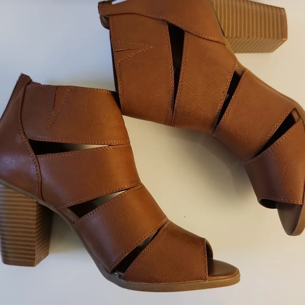Sonoma Life+Style Saddle Brown Peep Toe Booties – Size 8.5 - Picture 12 of 13